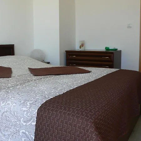 Chateau Sea Breeze Apartment Kosharitsa